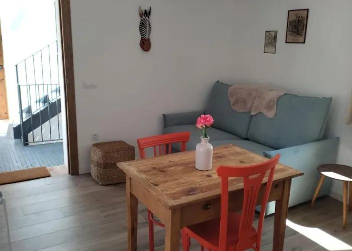 Casa Don Pelayo Boutique Apartments & Cafe